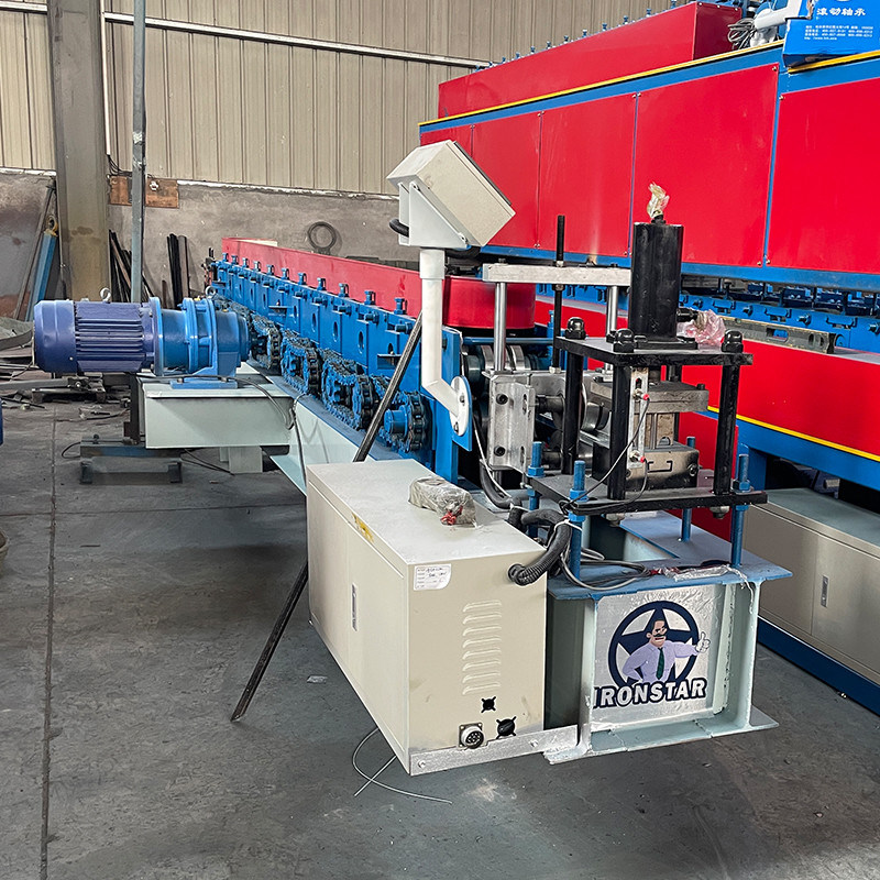 Thickness 1.5mm Cold Roll Forming Machine Punching Hole C Purlin Roll Former