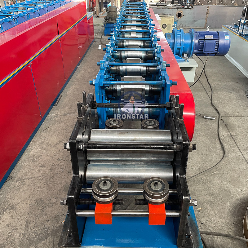 Thickness 1.5mm Cold Roll Forming Machine Punching Hole C Purlin Roll Former