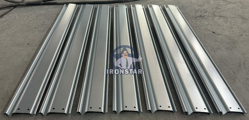 “High Speed Galvanized Steel Rolling Shutter Strip Roll Former Garage Shutter Door Profile Forming Machine For USA Commercial Building Rolling Shutter Door Forming Equipment Industrial Metal Shutter ”