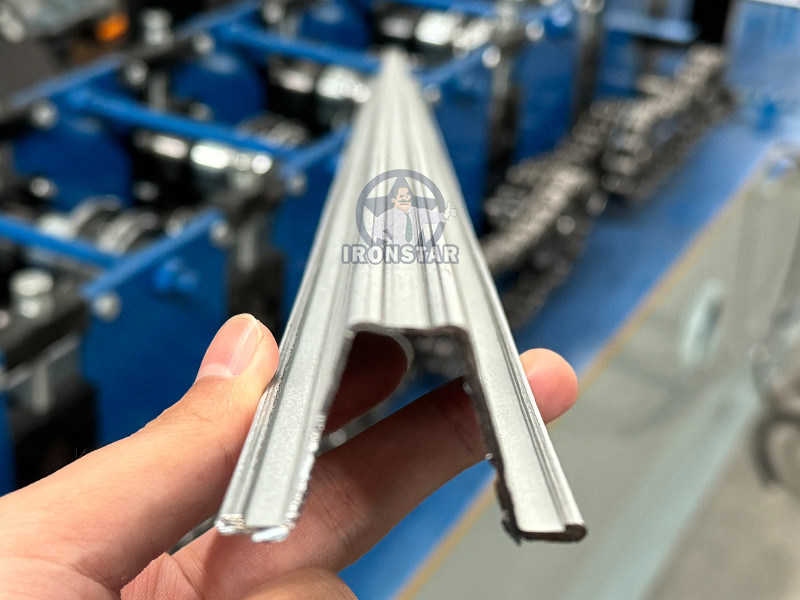“High Speed Galvanized Omega Batten Omega Channel Top Hat Roll Forming Machine Roof Purlin Forming Machinery Galvanized Steel Top Hat Omega Batten Omega Channel Roll Forming Machine Manufacturer ”