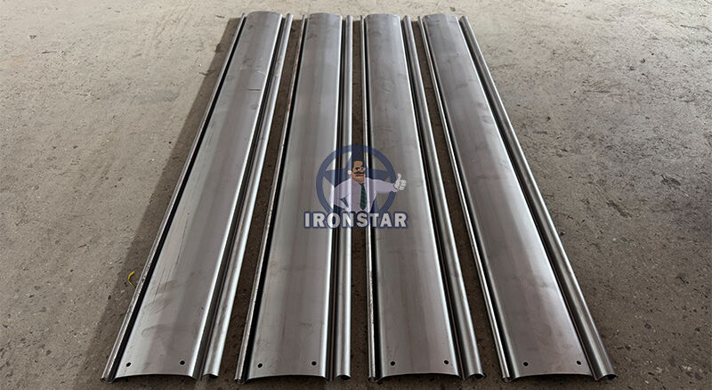 “Full Automatic 0.7mm-1.2mm Thick Galvanized Steel Roller Shutter Door Roll Forming Machine Rolling Shutter Strip Slat Making Machine Shutter Profile Manufacturing Equipment Export to Africa South ”